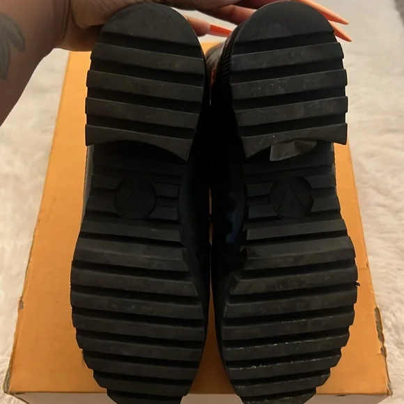 ❌SOLD❌ Auth LV Limited Edition Catogram Canvas - Picture 5 of 10